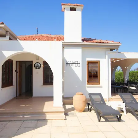 Tanyeli With Private Pool And Terrace Villa