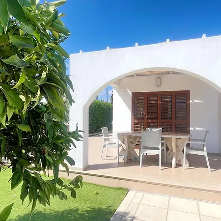 Villa Charming In Tranquil Area