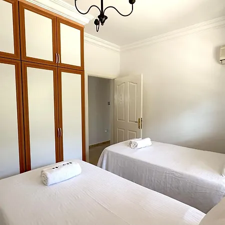 Tanyeli With Private Pool And Terrace Villa